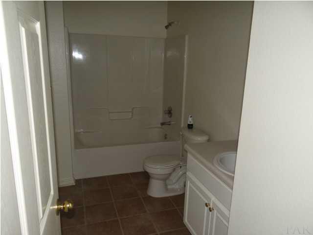 456 Turnberry Road Cantonment, FL 32533 - Photo 8 of 12 Gallery Image 8