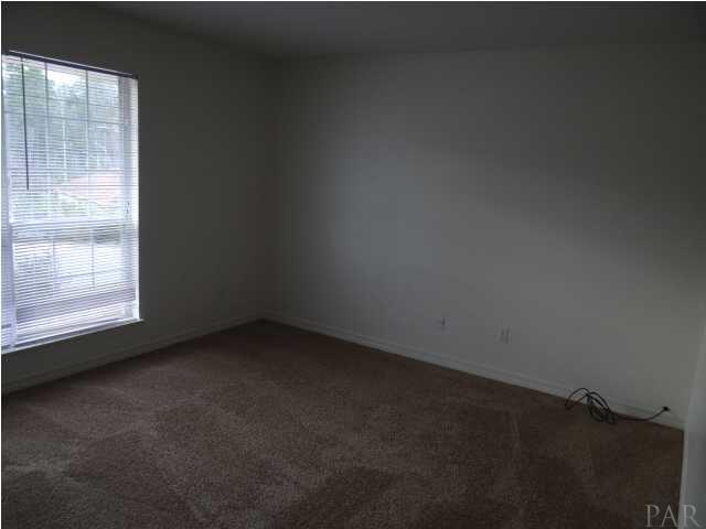 456 Turnberry Road Cantonment, FL 32533 - Photo 9 of 12 Gallery Image 9