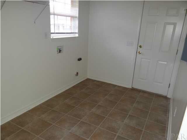 456 Turnberry Road Cantonment, FL 32533 - Photo 10 of 12 Gallery Image 10