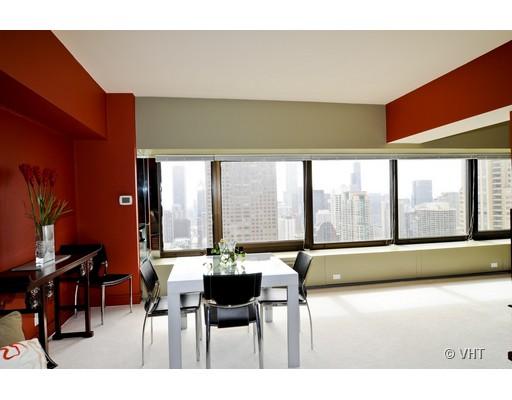 175 East Delaware Place, Unit 4617 Chicago, IL 60611 - Photo 6 of 10