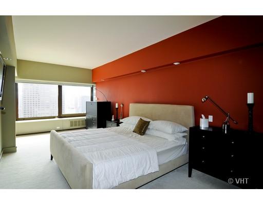 175 East Delaware Place, Unit 4617 Chicago, IL 60611 - Photo 7 of 10