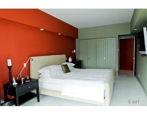 175 East Delaware Place, Unit 4617 Chicago, IL 60611 - Photo 8 of 10