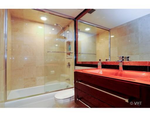 175 East Delaware Place, Unit 4617 Chicago, IL 60611 - Photo 9 of 10