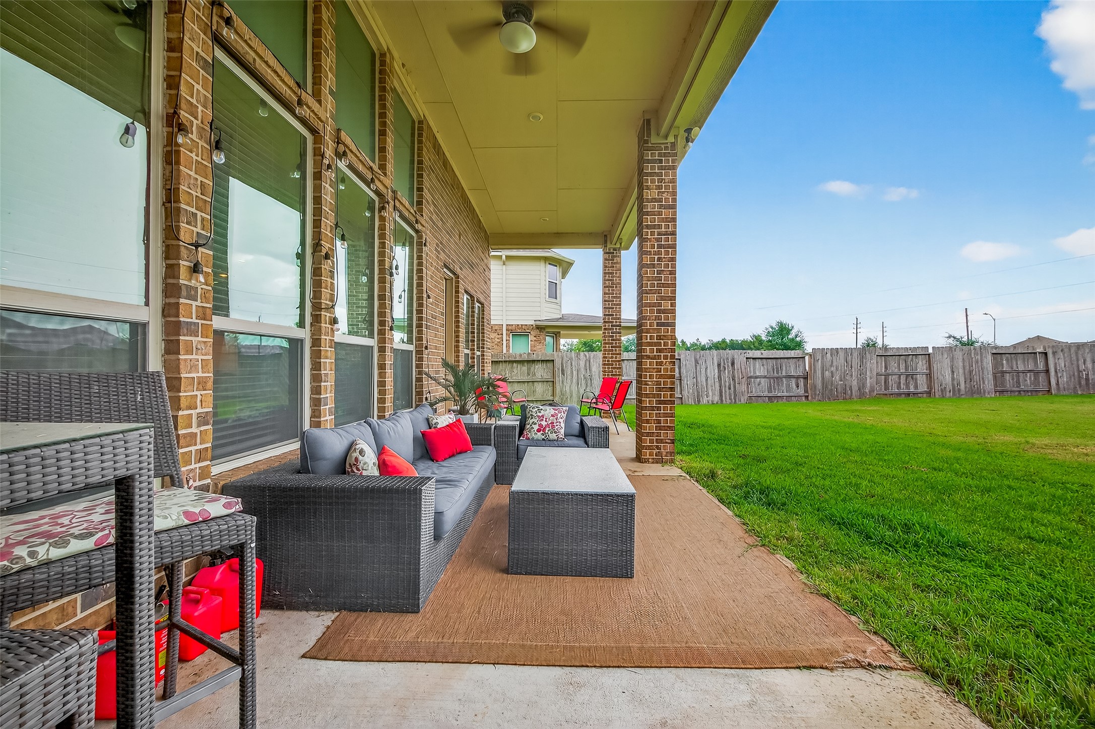 4719 Prairie Springs Lane Rosharon, TX 77583 - Photo 30 of 33 a view of outdoor space