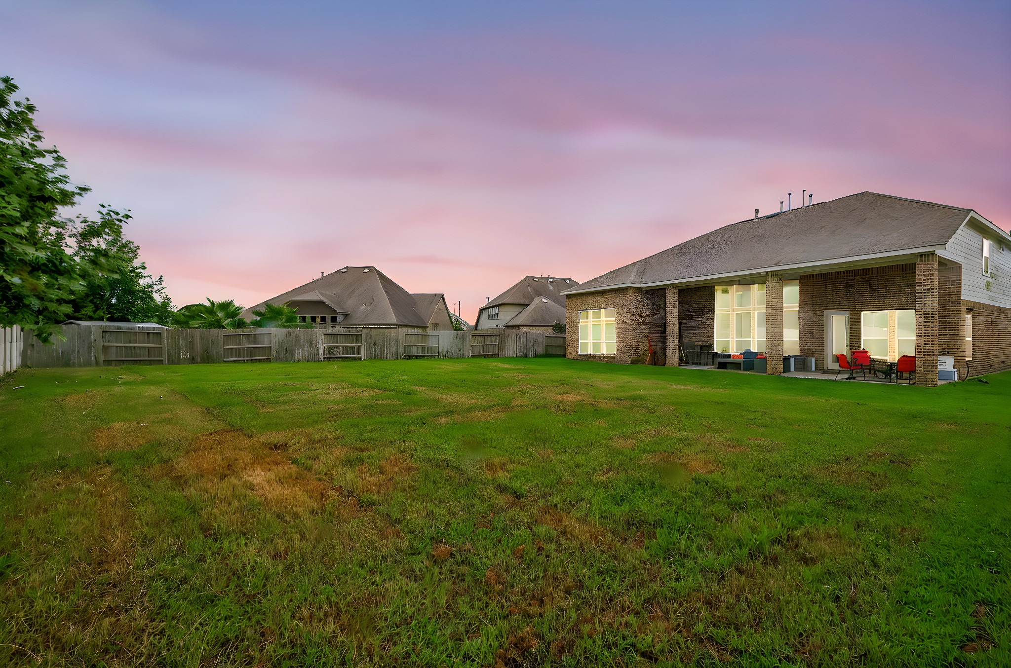 4719 Prairie Springs Lane Rosharon, TX 77583 - Photo 33 of 33 a front view of a house with garden