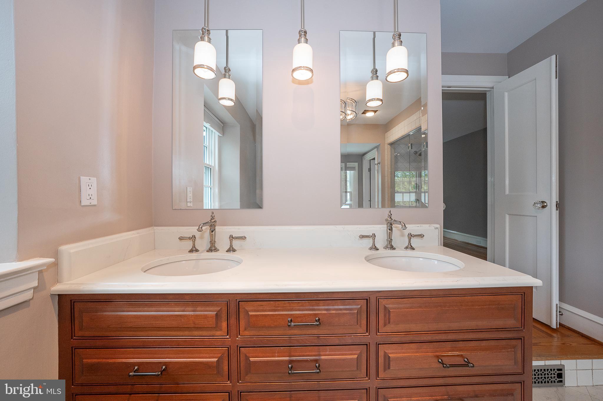 101 East Brookhaven Road Wallingford, PA 19086 - Photo 53 of 136 Primary Bathroom
