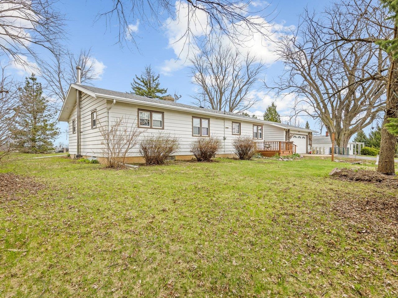 2280 South Rock City Road Ridott, IL 61067 - Photo 5 of 59