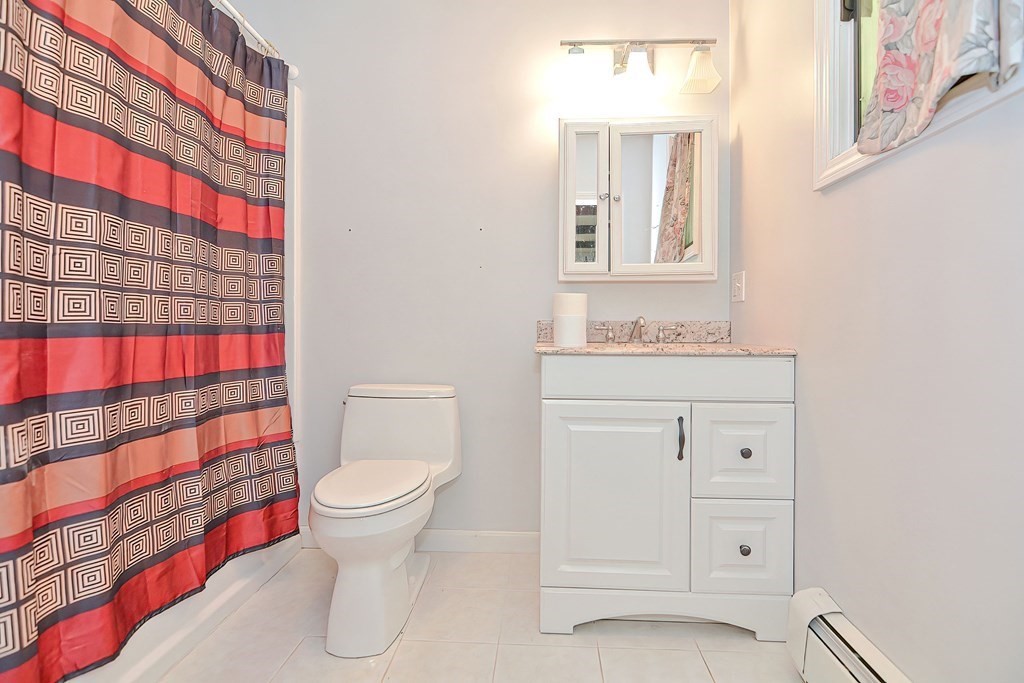 31 Reservoir Road Lunenburg, MA 01462 - Photo 14 of 26