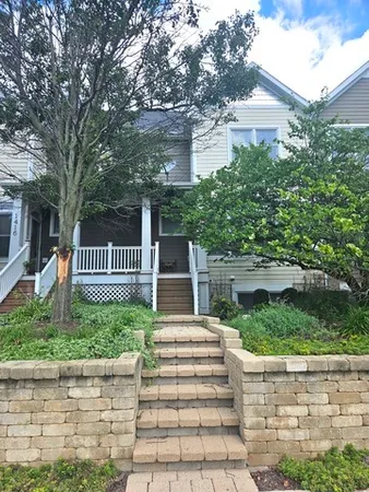 $199,900 | 1412 Broadway Street, Unit 1412, Blue Island, IL 60406