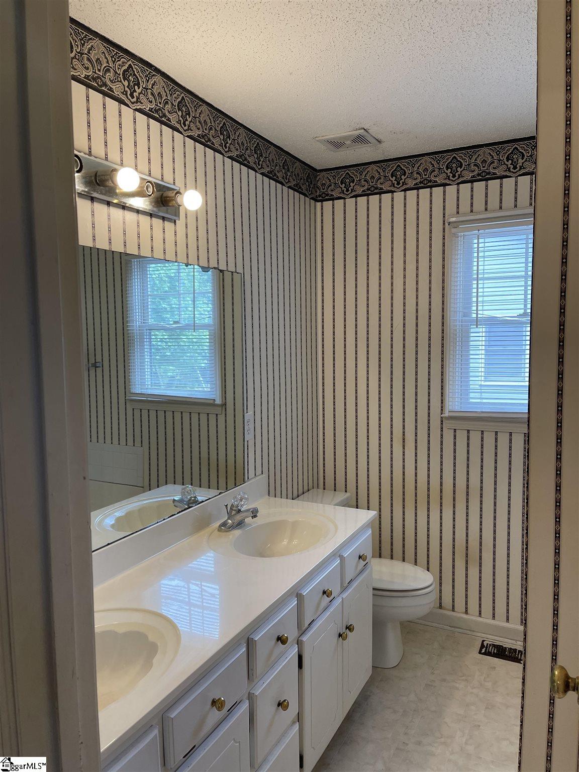 5 Feltner Lane Fountain Inn, SC 29644 - Photo 8 of 11 Gallery Image 8