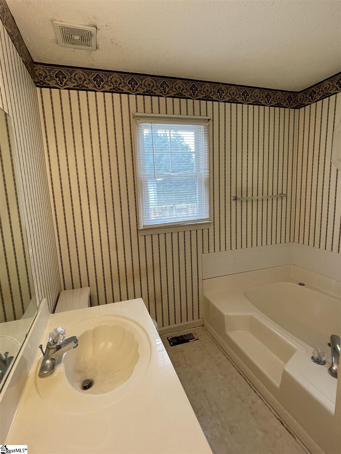 5 Feltner Lane Fountain Inn, SC 29644 - Photo 9 of 11 Gallery Image 9