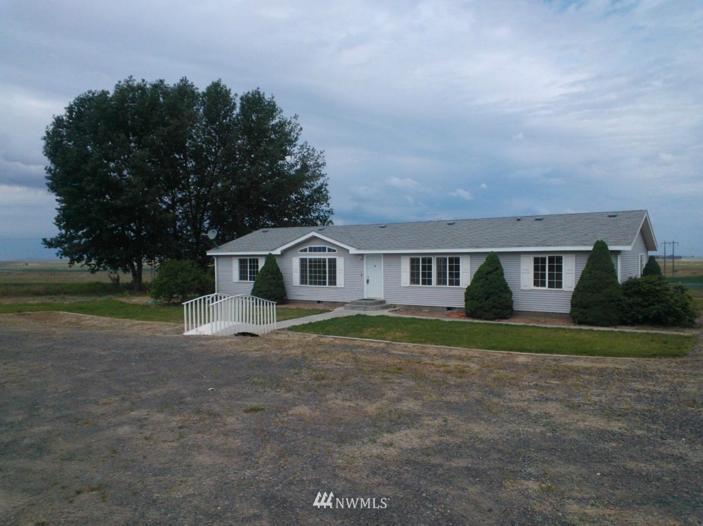 9480 Rd U Southeast Warden, WA 98857 - Photo 1 of 15