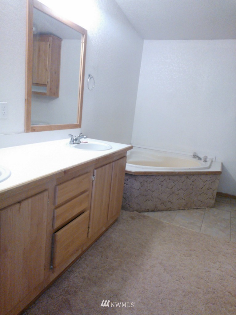 9480 Rd U Southeast Warden, WA 98857 - Photo 11 of 15