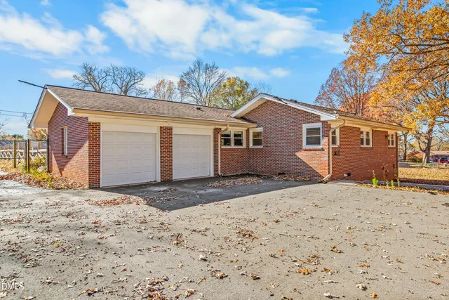 $325,000 | 3915 Avera Avenue, Winston-Salem, NC 27106