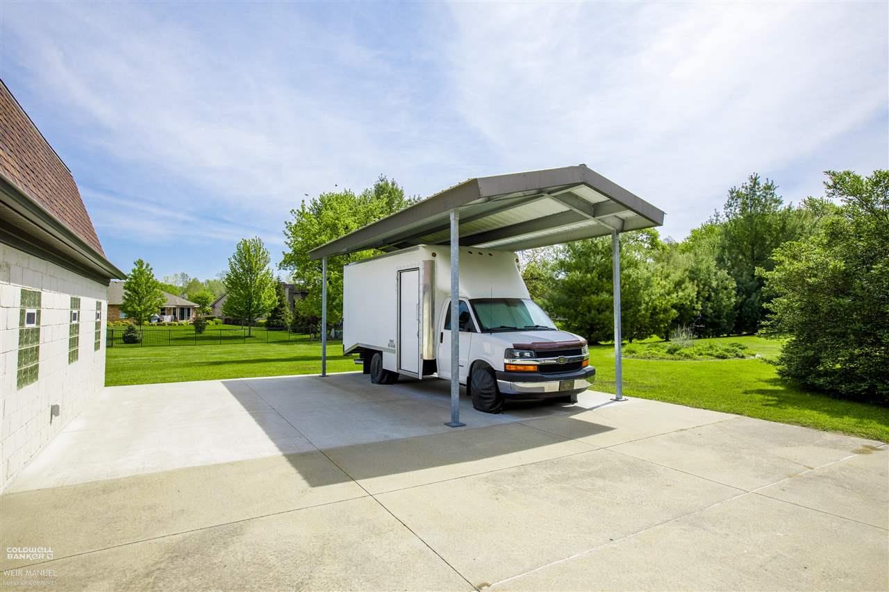 47037 Sugarbush Road Chesterfield, MI 48047 - Photo 8 of 48
