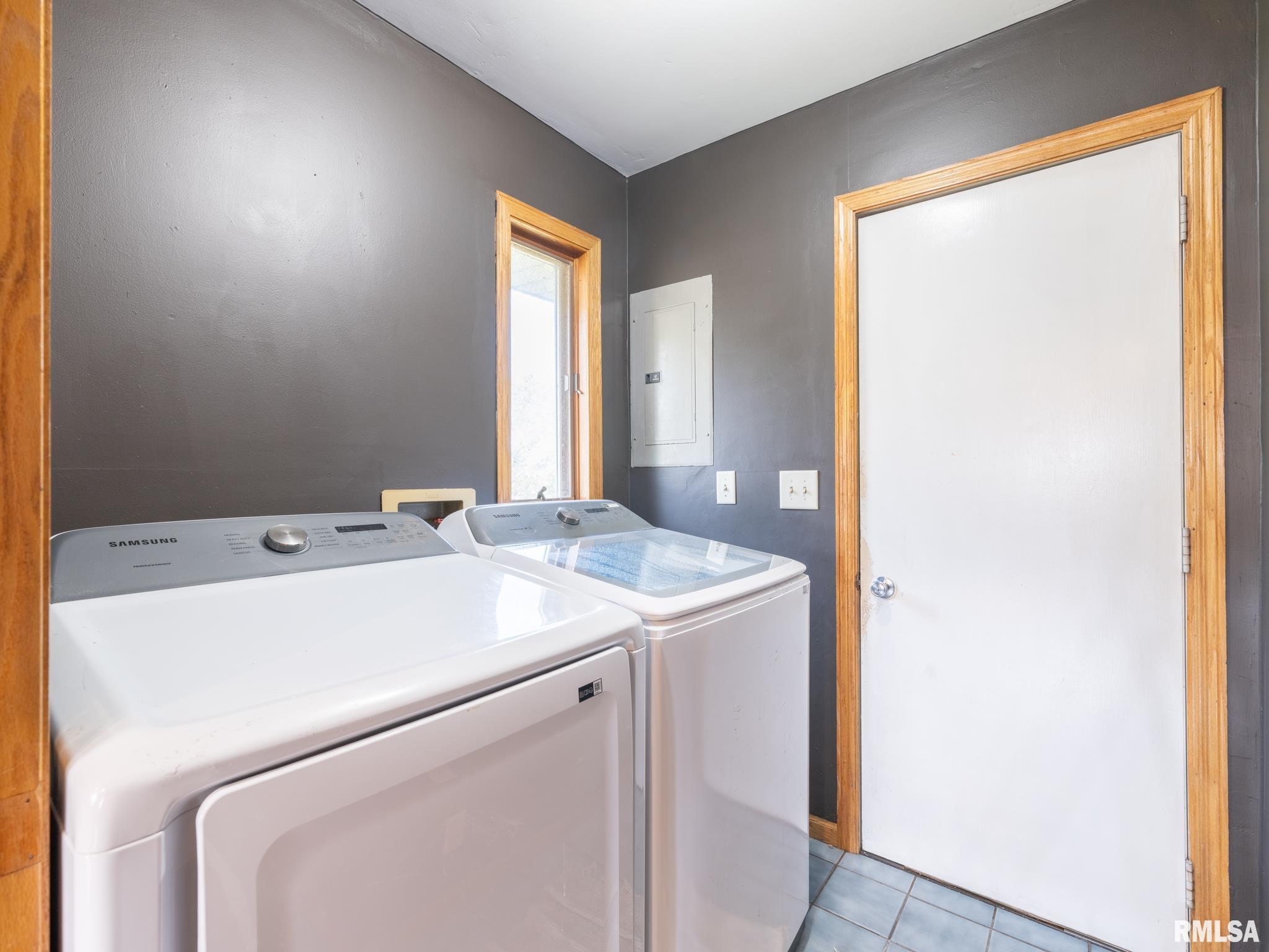 109 South Locust Street Delavan, IL 61734 - Photo 25 of 36 Gallery Image 25