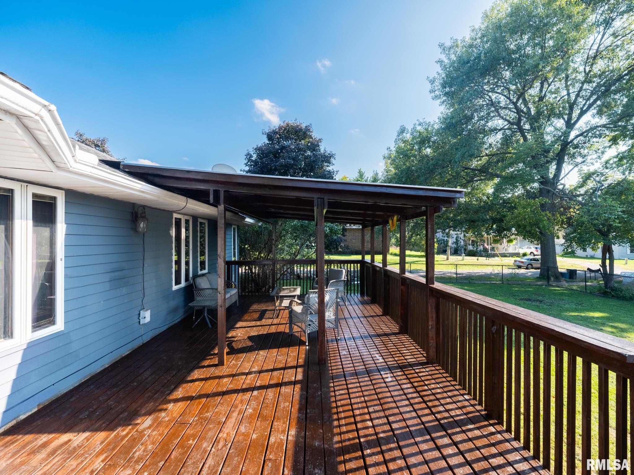 109 South Locust Street Delavan, IL 61734 - Photo 27 of 36 Gallery Image 27