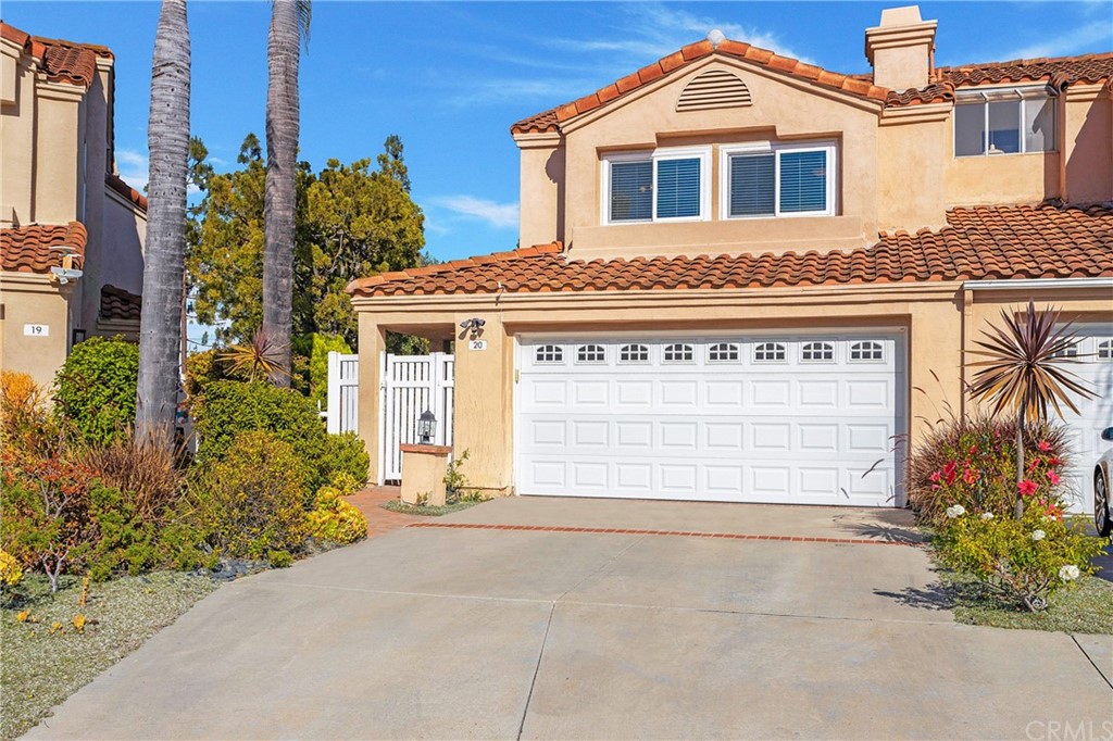 20 Stream Street Laguna Niguel, CA 92677 - Photo 2 of 28 a house with a outdoor space