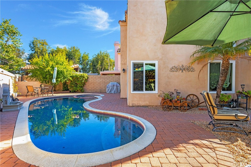 20 Stream Street Laguna Niguel, CA 92677 - Photo 24 of 28 a view of outdoor sitting space with furniture
