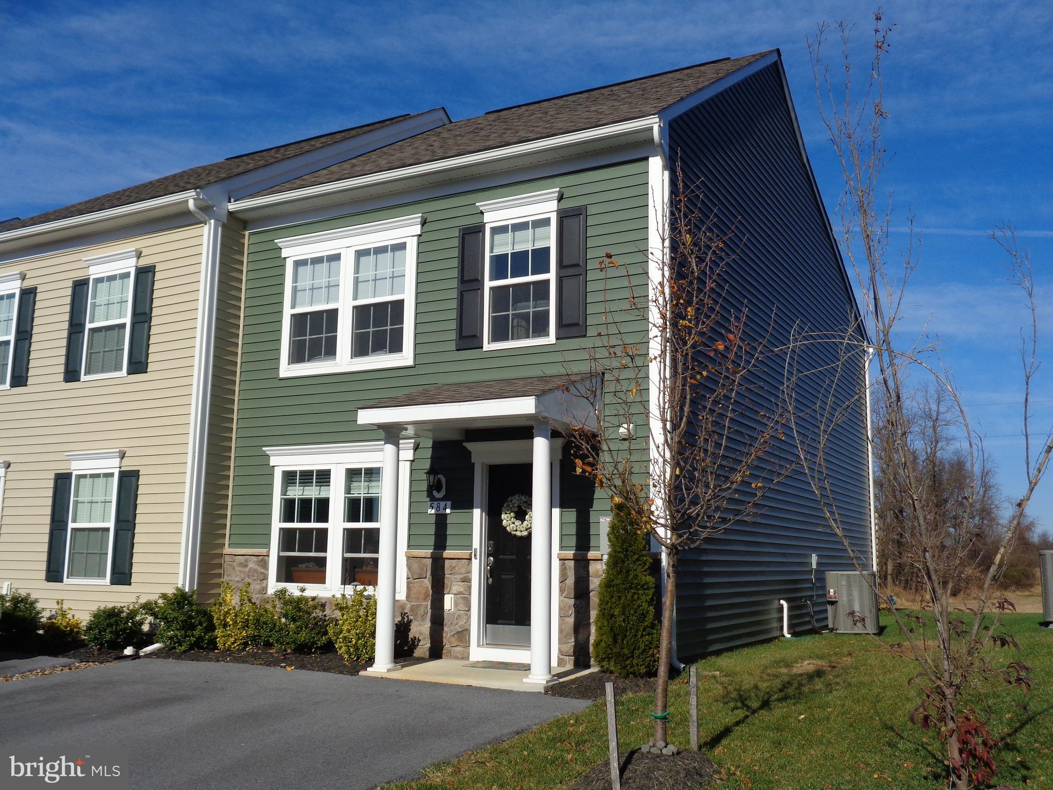 584 Thumper Drive Ranson, WV 25438 - Photo 1 of 37