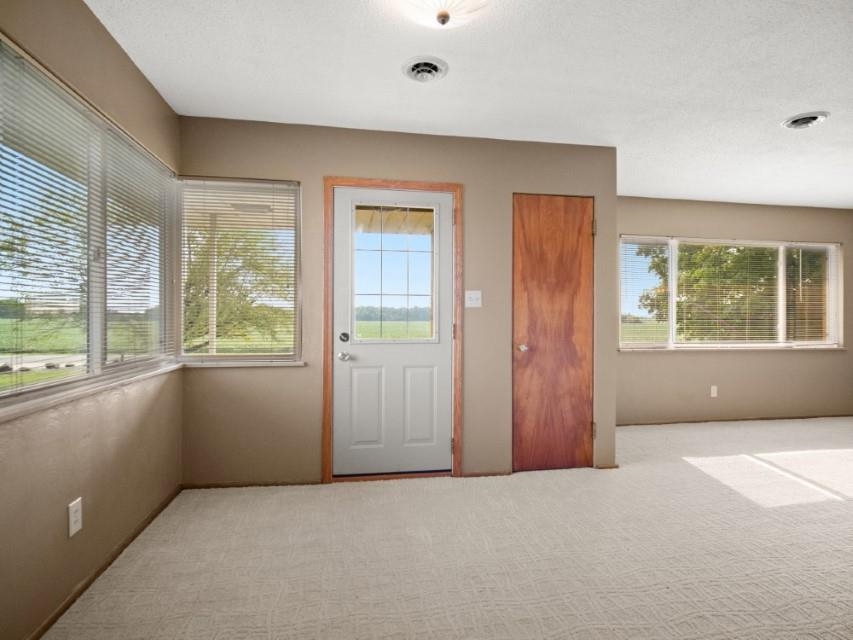 703 North Noyer Road Fort Wayne, IN 46814 - Photo 8 of 36 Gallery Image 8