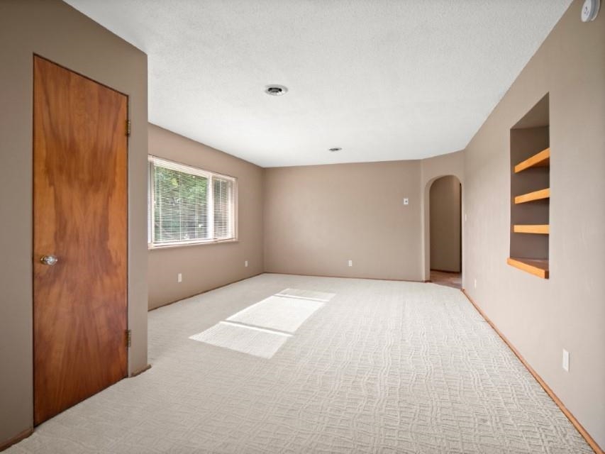 703 North Noyer Road Fort Wayne, IN 46814 - Photo 9 of 36 Gallery Image 9