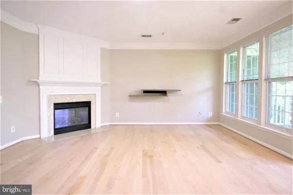 $2,642 | 12624 Fair Crest Court, Unit 304, Fairfax, VA 22033