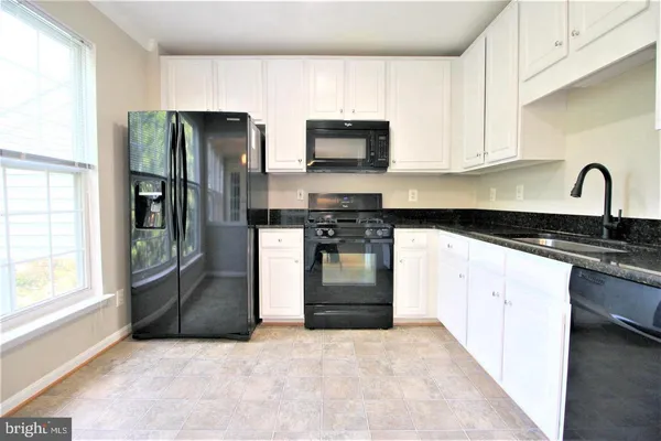 $2,642 | 12624 Fair Crest Court, Unit 304, Fairfax, VA 22033