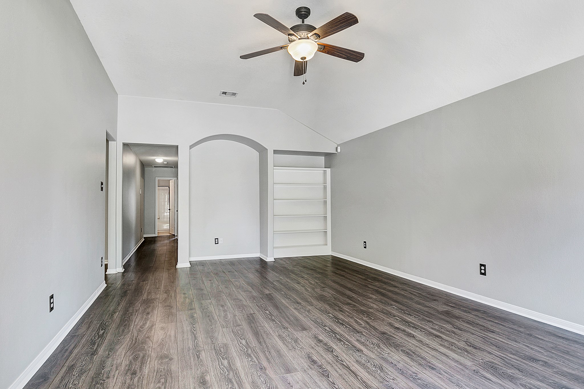 2331 Old Ox Road Spring, TX 77386 - Photo 2 of 16 Spacious living room, with built-ins and a TV nook