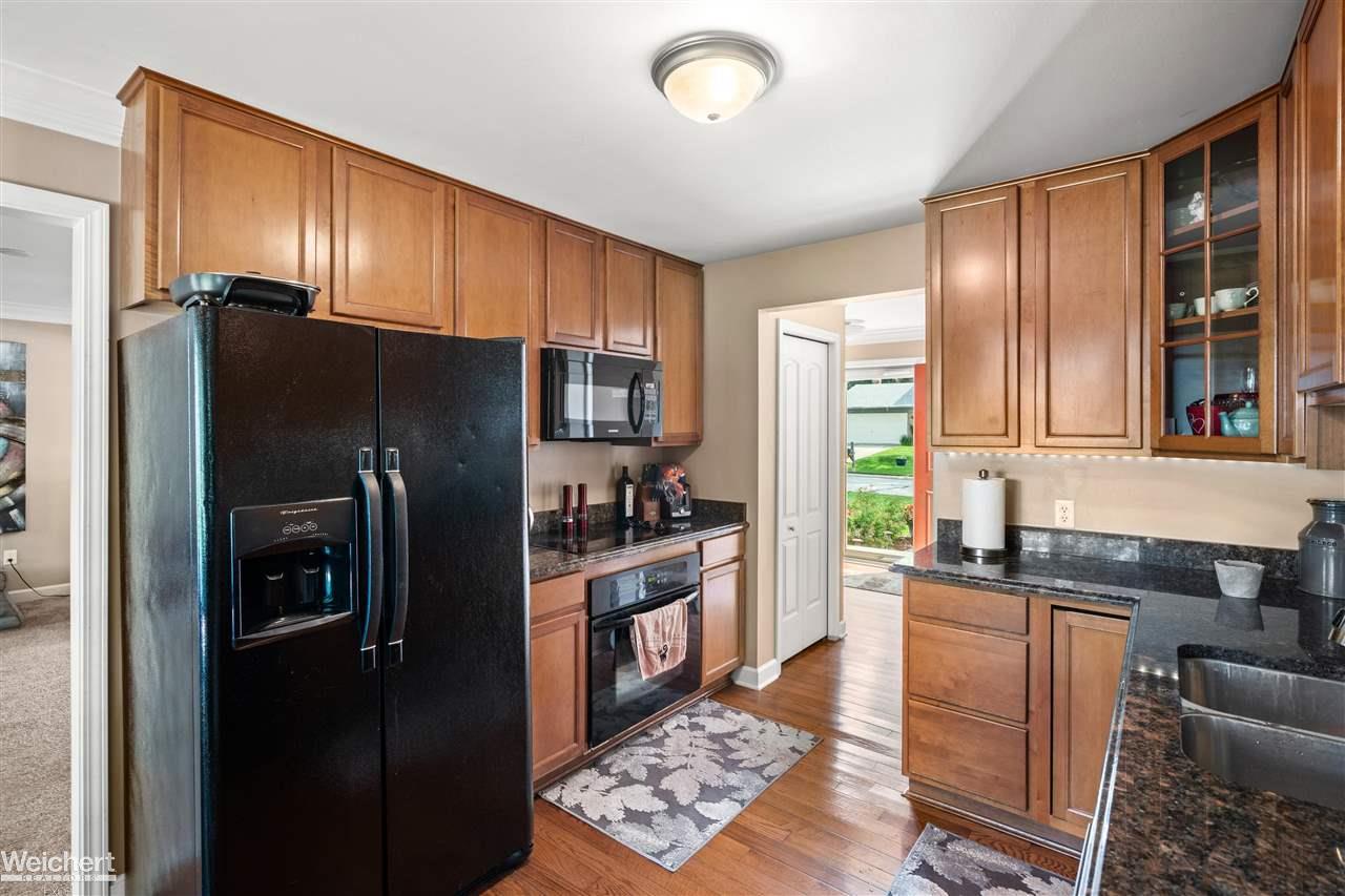 1680 Morningside Lane Rochester, MI 48307 - Photo 10 of 29 50051201-9.JPG