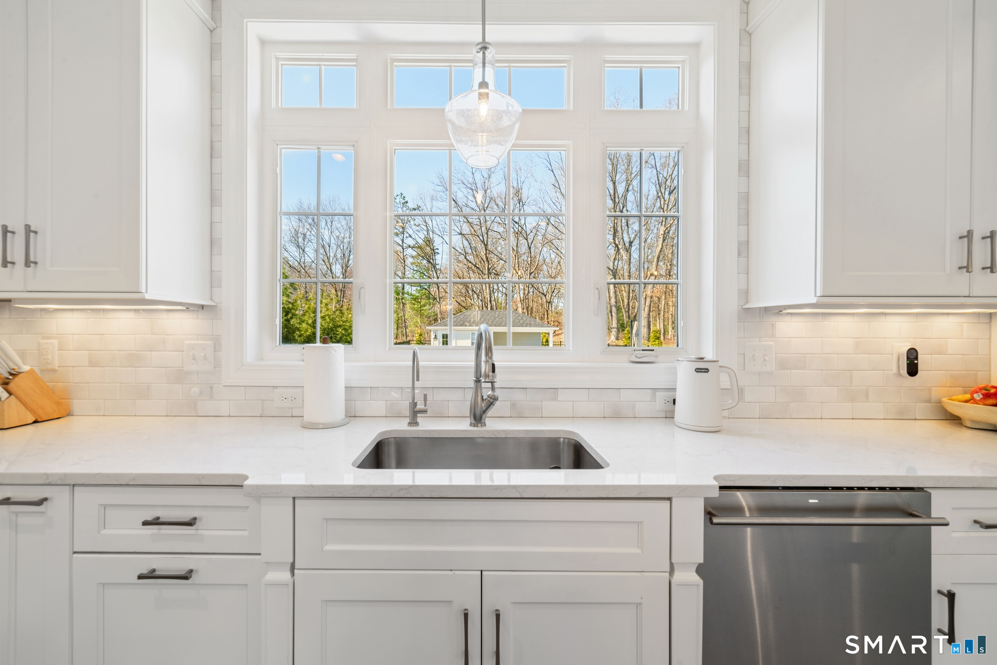 129 North Ridge Court Southington, CT 06489 - Photo 11 of 41