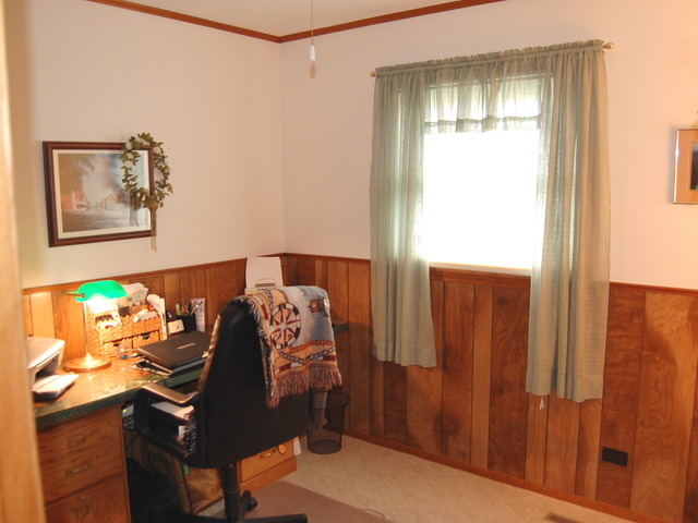 686 Walnut Road Wauconda, IL 60084 - Photo 11 of 21 a bedroom with a bed and a window