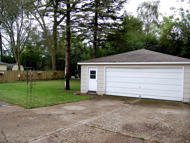 686 Walnut Road Wauconda, IL 60084 - Photo 21 of 21 a view of a backyard