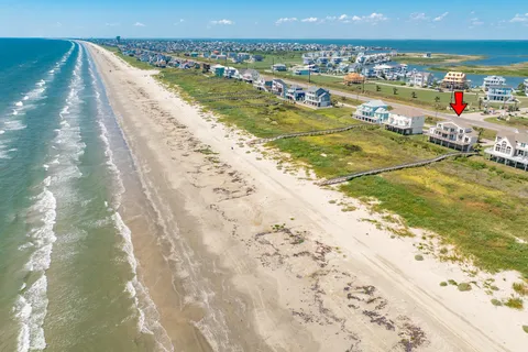 $1,425,000 | 20911 West Sand Hill Drive, Galveston, TX 77554