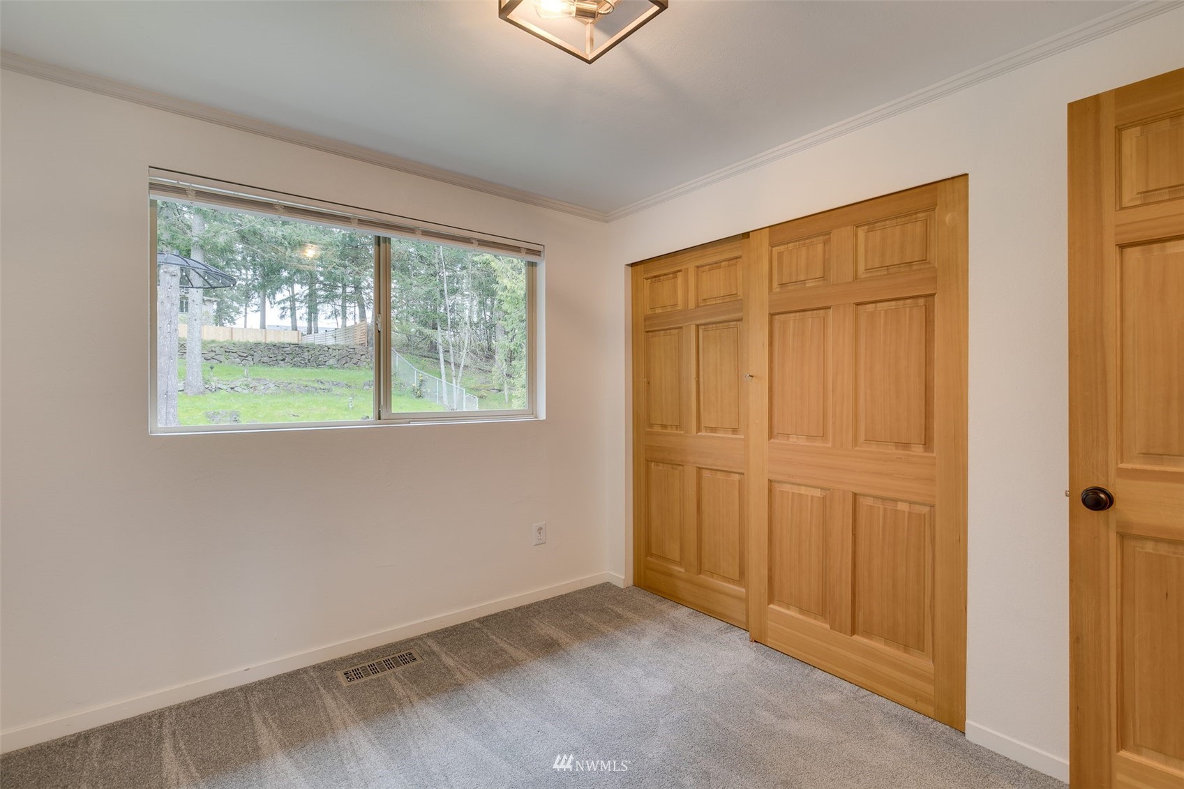 13248 160th Place Southeast Renton, WA 98058 - Photo 12 of 28 Gallery Image 12