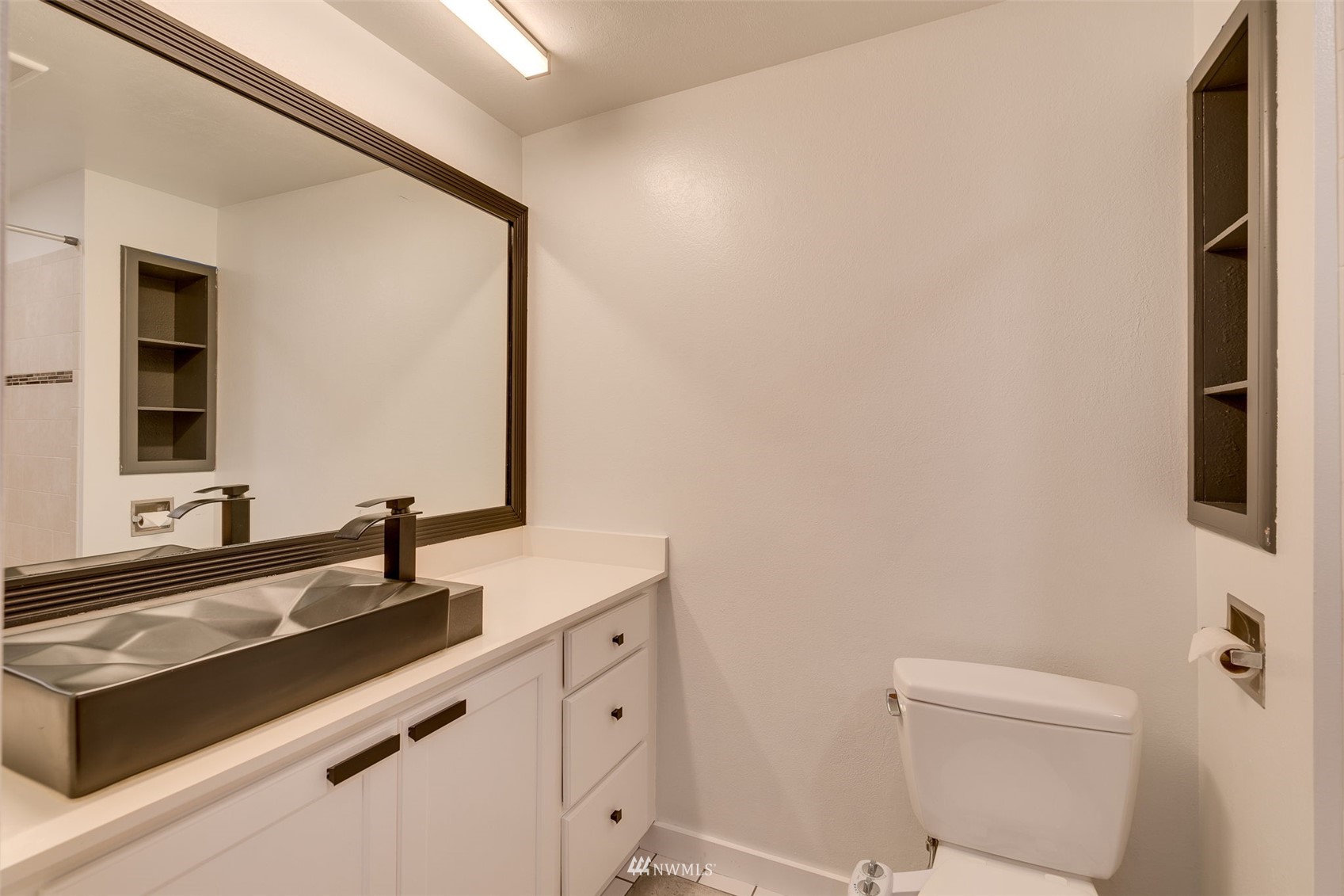 13248 160th Place Southeast Renton, WA 98058 - Photo 13 of 28 Gallery Image 13