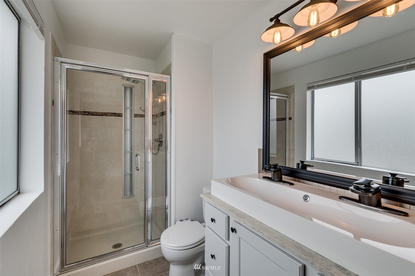 13248 160th Place Southeast Renton, WA 98058 - Photo 17 of 28 Gallery Image 17