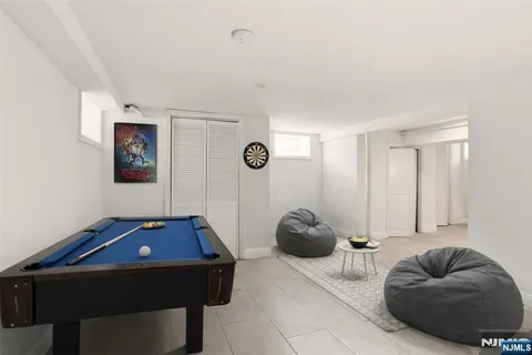 $949,000 | 403 Lawn Ridge Road, Orange, NJ 07050