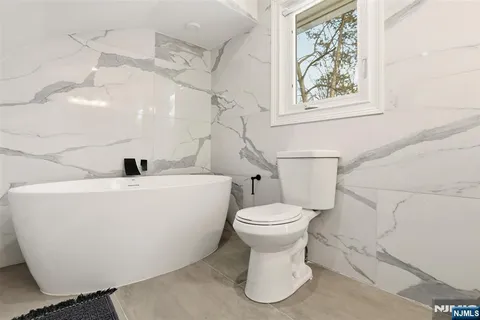 $949,000 | 403 Lawn Ridge Road, Orange, NJ 07050