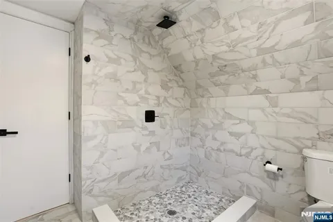 $949,000 | 403 Lawn Ridge Road, Orange, NJ 07050