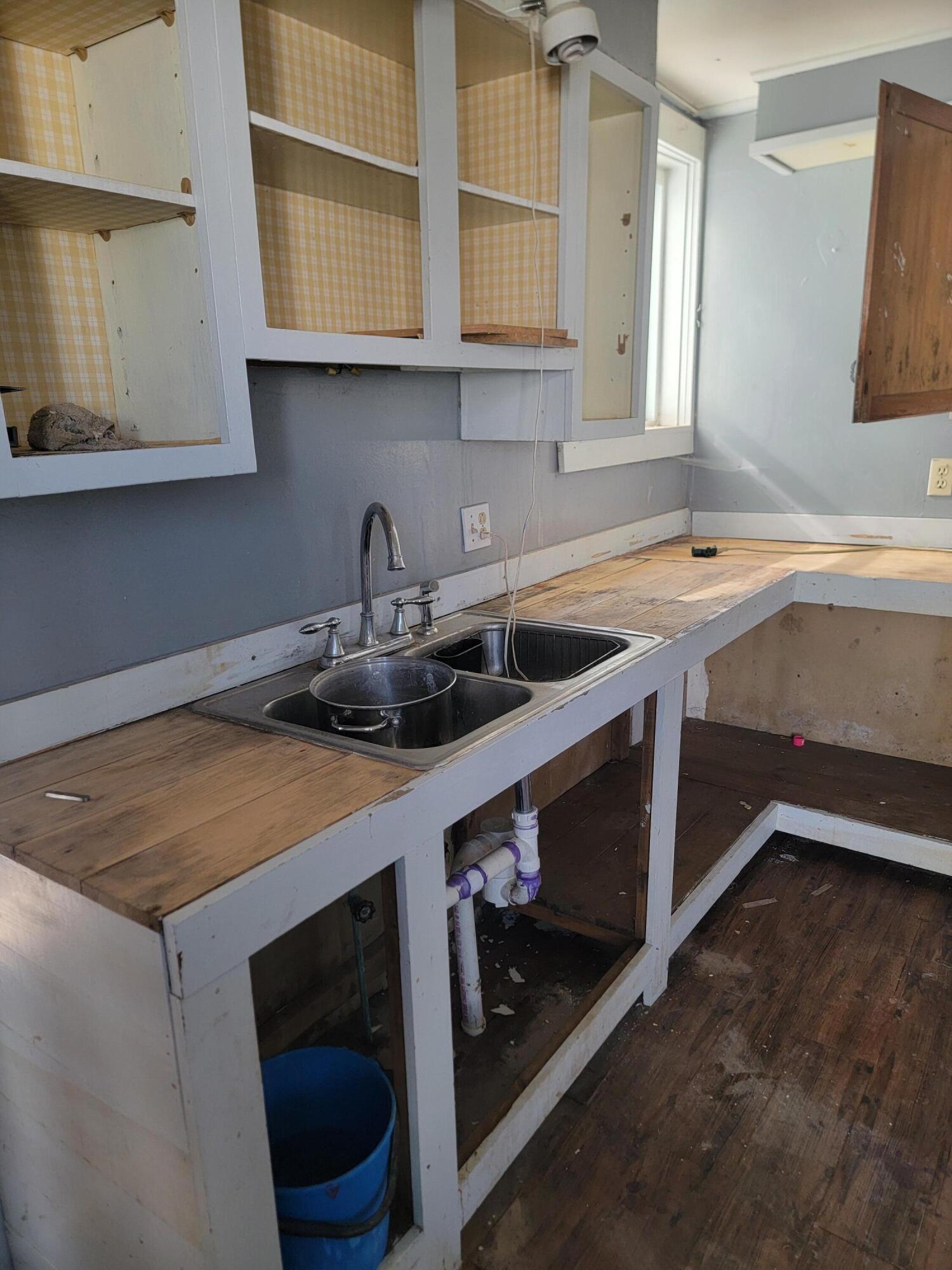 127 Union Street Calais, ME 04619 - Photo 5 of 8 1000024069