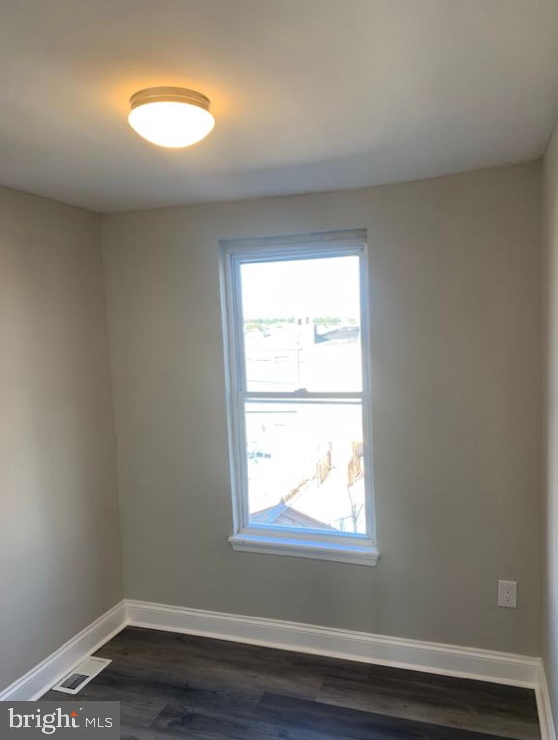 3408 Elmora Avenue Baltimore, MD 21213 - Photo 5 of 9