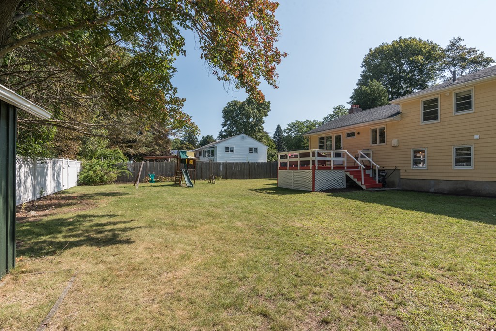 9 Lillian Road Lexington, MA 02420 - Photo 21 of 22 Gallery Image 21