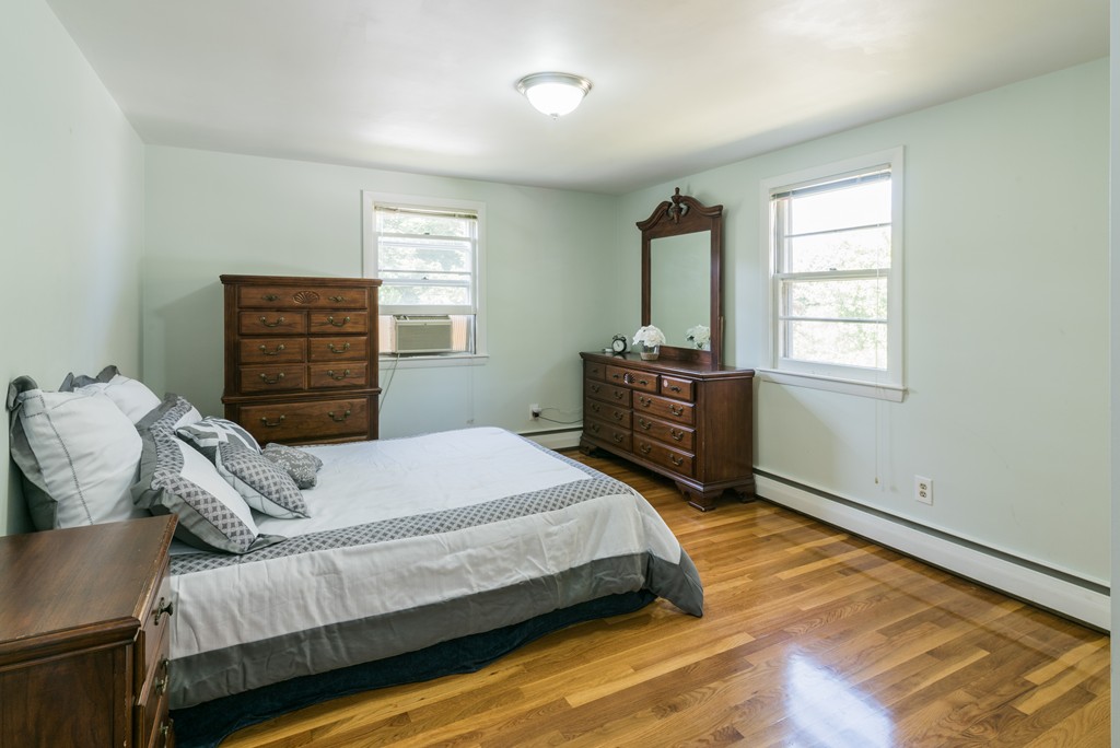 9 Lillian Road Lexington, MA 02420 - Photo 9 of 22 Gallery Image 9