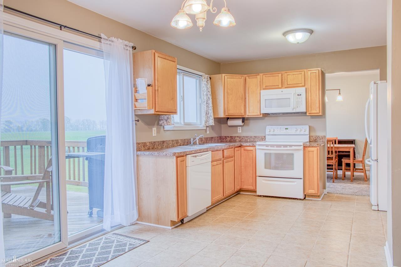 5685 South State Road Durand, MI 48429 - Photo 6 of 30 50027426-5.JPG