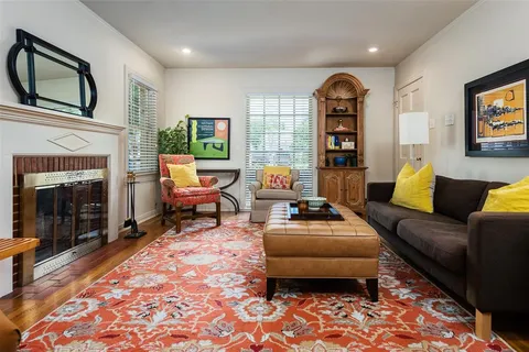 $3,400 | 5122 West Amherst Avenue, Dallas, TX 75209