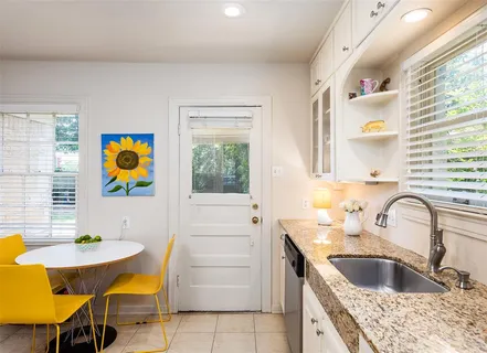 $3,400 | 5122 West Amherst Avenue, Dallas, TX 75209