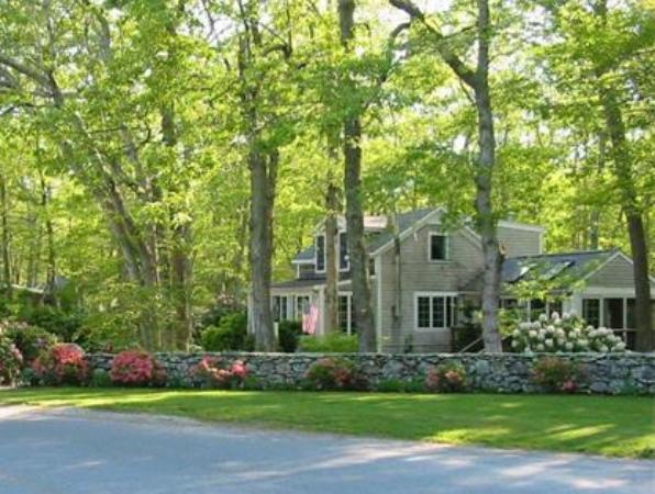 113 Brayton Point Road Westport, MA 02790 - Photo 2 of 29 Gallery Image 2