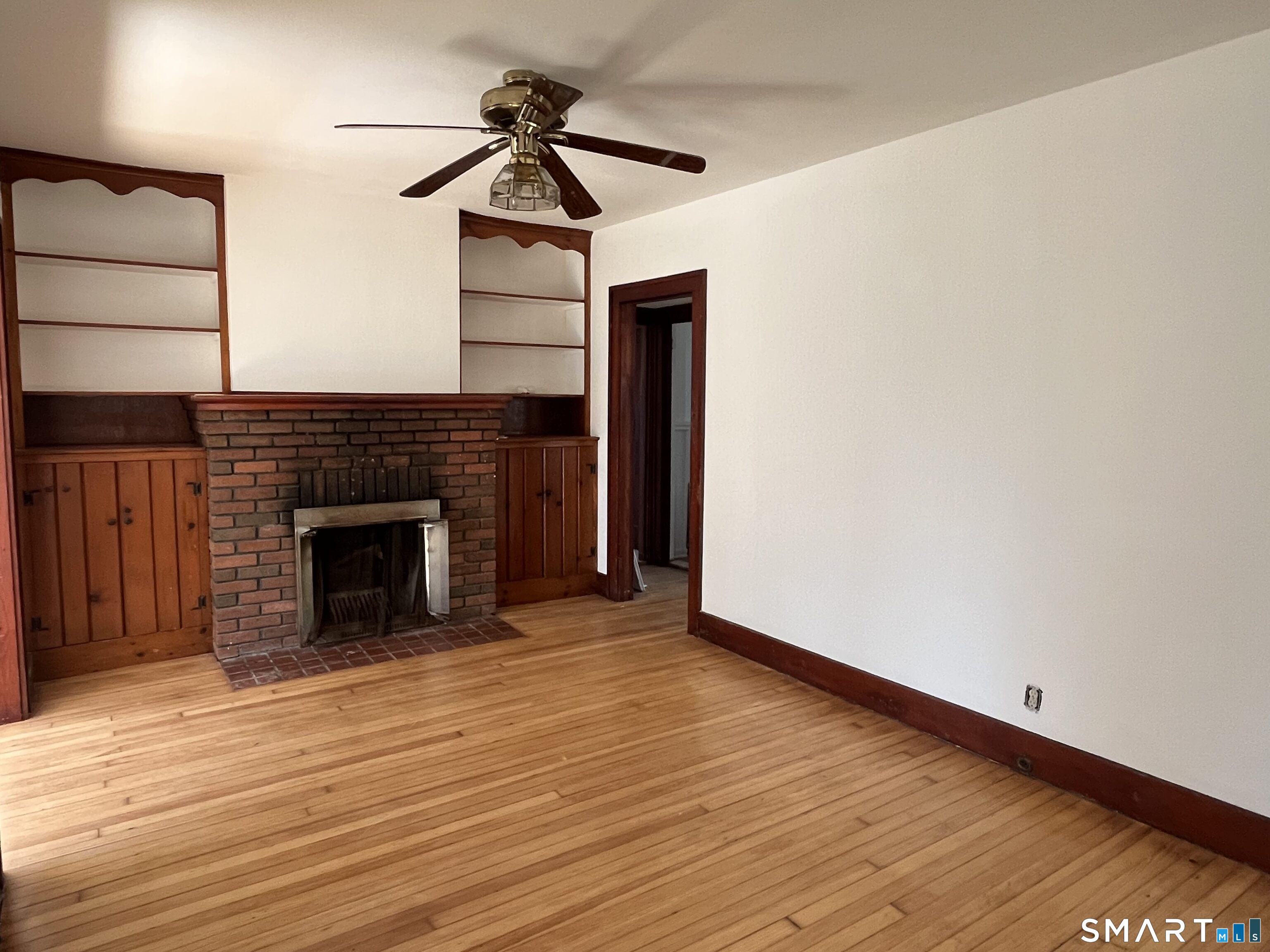 61 Cheshire Road Wallingford, CT 06492 - Photo 13 of 21