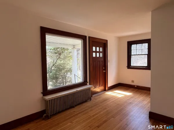 $499,999 | 61 Cheshire Road, Wallingford, CT 06492